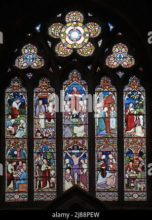 Una vetrata orientale di Frederick Preedy c1873-6 raffigurante la Passione di Cristo, la Chiesa di tutti i Santi, Evesham, Worcestershire Foto Stock