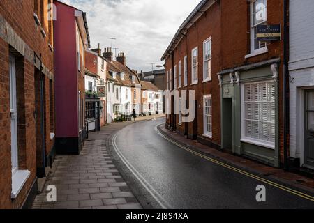 Woodbridge Suffolk UK Febbraio 22 2022: La popolare città di mercato di Woodbridge, situata ad est di Suffolk sulle rive del fiume Deben Foto Stock