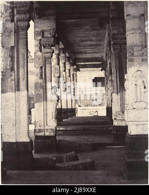 Side Colonnade nel Muroothappa Sarvacar Mundapam, gennaio-marzo 1858. Foto Stock
