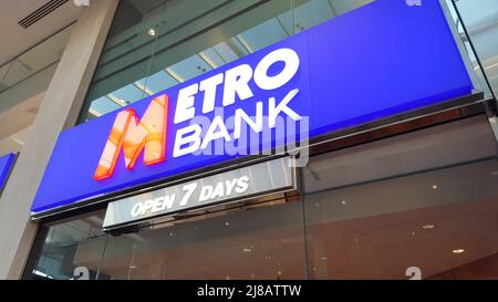 Cartello Metro Bank Shop Foto Stock