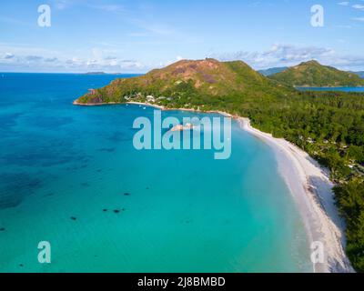 Anse Volbert Praslin isola in Seychelles vista aerea su anse volvert cota d'Or spiaggia su Praslin isola in Seychelles Foto Stock