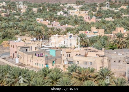 Bahla, Oman - casa del Forte Bahla, un castello del 13th secolo e un sito patrimonio mondiale dell'UNESCO, Bahla è sui principali luoghi turistici in Oman Foto Stock