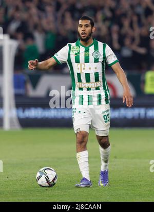 BUDAPEST, UNGHERIA - MAGGIO 11: Aissa Laidouni di Ferencvarosi TC reagisce durante la partita finale della Coppa Ungherese tra Ferencvarosi TC e Paksi FC alla Puskas Arena il 11 maggio 2022 a Budapest, Ungheria. Foto Stock