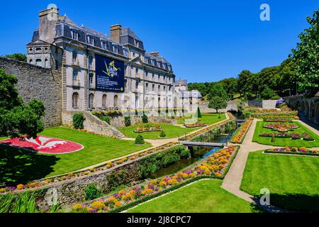 Francia, Morbihan, Golfo di Morbihan, Vannes, Hermine giardini e castello Foto Stock