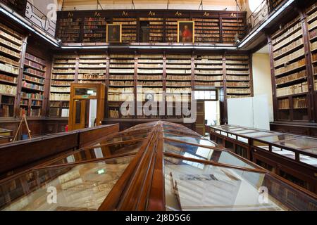 Interni della Biblioteca Nazionale di Malta Foto Stock