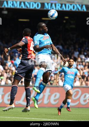 Napoli, Campania, Italia. 15th maggio 2022. Durante la partita di calcio SSC Napoli vs FC Genova il 15 maggio 2022 allo stadio Diego Armando Maradona di Napoli.in foto: Kalidou Koulibaly (Credit Image: © Fabio Sasso/ZUMA Press Wire) Foto Stock