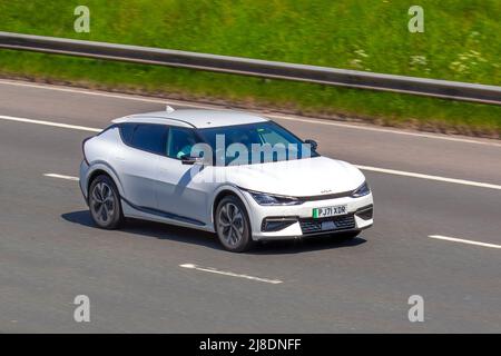 2021 bianco KIA EV6 GT-LINE S Elettricità 1 velocità automatica, 239 kW Foto Stock