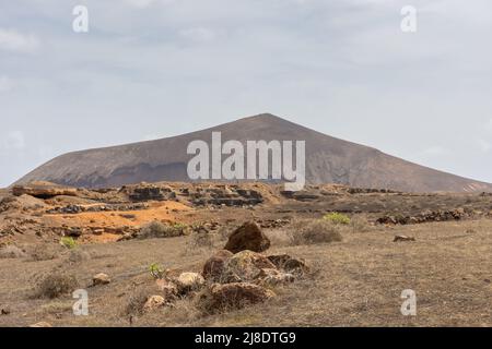 La città stratificata di Lanzarote, un'area vulcanica con formazioni rocciose geologiche, Isole Canarie, Spagna Foto Stock