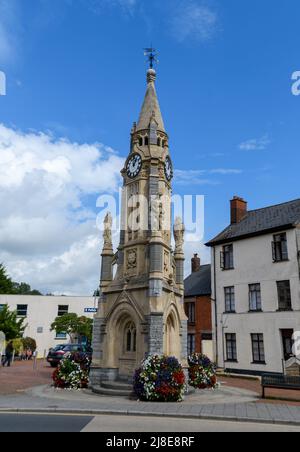 Tiverton, Regno Unito - Agosto 17 2020: The Lowman Green Clock Tower on Station Road Foto Stock