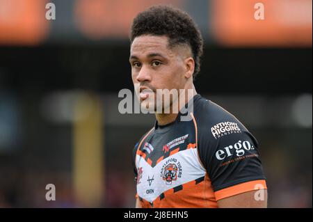 Castleford, Inghilterra - 15th maggio 2022 - Derrell Olpherts of Castleford Tigers. Rugby League Betfred Super League Castleford Tigers vs Hull Kingston Rovers al Mend-A-Hose Stadium, Castleford, Regno Unito Dean Williams Foto Stock