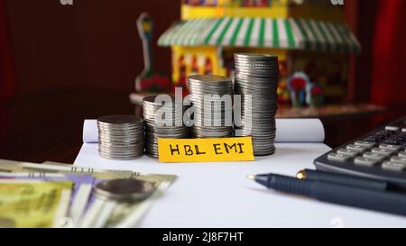 Calcolo EMI del prestito di costruzione della casa,calcolo degli interessi della HBL Foto Stock