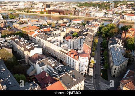 Cracovia, Polonia. 9th maggio 2022. (NOTA DEI REDATTORI: Immagine scattata con drone).veduta aerea del distretto di Kazimierz. (Credit Image: © Alex Bona/SOPA Images via ZUMA Press Wire) Foto Stock