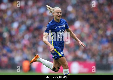 Londra, Regno Unito. 15th maggio 2022. Pernille Harder di Chelsea durante la partita della Femminile Cup al Wembley Stadium di Londra. Il credito dovrebbe essere: Isaac Parkin/Sportimage Credit: Sportimage/Alamy Live News Foto Stock