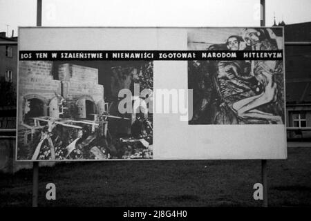Erinnerung an das KZ Stutthof in Sztutowo bei Danzig, Woiwodschaft Pommern, 1967. Promemoria del campo di concentramento di Stutthof a Sztutowo vicino a Danzica, Voivodato Pomeriano, 1967. Foto Stock