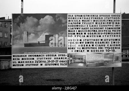 Erinnerung an das KZ Stutthof in Sztutowo bei Danzig, Woiwodschaft Pommern, 1967. Promemoria del campo di concentramento di Stutthof a Sztutowo vicino a Danzica, Voivodato Pomeriano, 1967. Foto Stock
