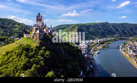 Castello di Cochem o Reichsburg Cochem, Cochem, Valle della Mosella, Germania Foto Stock