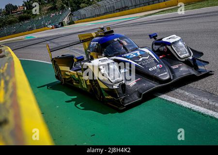 37 KRUTTEN Niklas (ger), LAPIERRE Nicolas (fra), YE Yifei (chn), Cool Racing, Oreca 07 - Gibson, in azione durante la 4 ore di Imola 2022, 2nd round della 2022 European le Mans Series sul circuito di Imola dal 12 al 15 maggio, a Imola, Italia - Foto: Paulo Maria/DPPI/LiveMedia Foto Stock