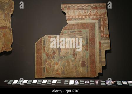 Berlino, Germania. 15th maggio 2022. Foto scattata il 15 maggio 2022 mostra un dipinto murale delle grotte di Kizil al Museo di Arte Asiatica di Berlino, Germania. Credit: Ren Pengfei/Xinhua/Alamy Live News Foto Stock