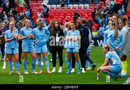 LONDRA, INGHILTERRA - MAGGIO 15: Abbattuti i giocatori di Manchester City dopo la finale della Coppa delle Donne fa tra le donne di Chelsea e le donne di Manchester City a Wembley Stad Foto Stock