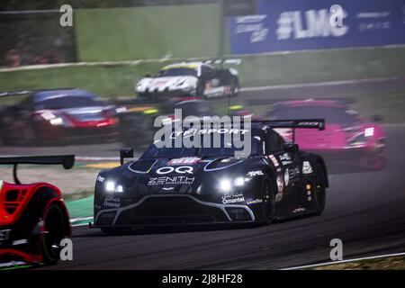 69 al HARTHY Ahmad (omn), DE HAAN Sam (gbr), SORENSEN Marco (dnk), Oman Racing avec TF Sport, Aston Martin Vantage AMR, in azione durante la 4 ore di Imola 2022, 2nd round della 2022 European le Mans Series sul circuito di Imola dal 12 al 15 maggio, a Imola, Italia - Foto: Paulo Maria/DPPI/LiveMedia Foto Stock