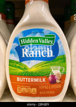 Grovetown, GA USA - 12 15 21: Negozio di vendita al dettaglio Hidden Valley Ranch medicazione Buttermilk Foto Stock