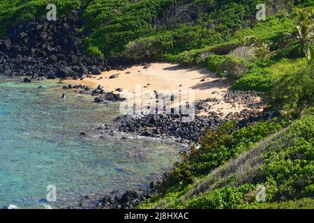 Ka Lae Amana laguna vicino a Larson's Beach sulla costa settentrionale dell'isola di Kauai nelle Hawaii, Stati Uniti Foto Stock