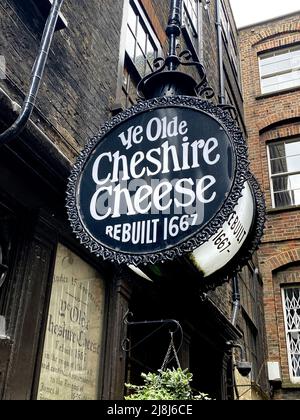 YE Olde Cheshire Cheese, Londra, Regno Unito Foto Stock