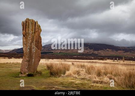 Machrie Moor Standing Stones, Isola di Arran, Scozia: Si ritiene fino ad oggi alla fine del Neolitico o dell'età del Bronzo precoce. Alcuni si trovano a circa 4,5 metri di altezza Foto Stock