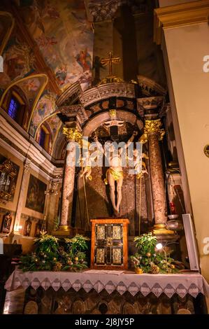 LUBIANA, SLOVENIA - 15 FEBBRAIO 2022: Interno della Chiesa Francescana dell'Annunciazione di Lubiana Foto Stock