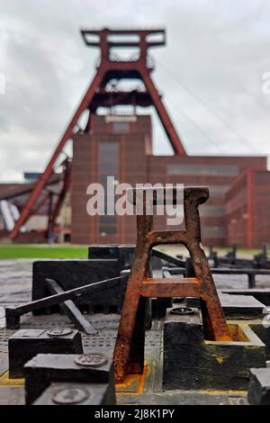 Modello e telaio originale del complesso industriale Zollverein Coal Mine, albero XII, Germania, Renania settentrionale-Vestfalia, Ruhr Area, Essen Foto Stock