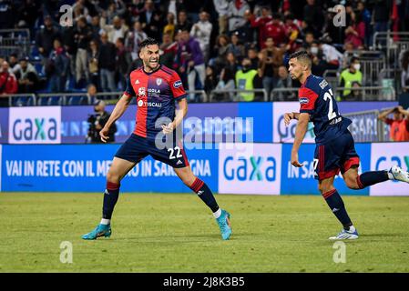 Unipol Domus, Cagliari, Italia, 15 maggio 2022, Charalampos Lykogiannis di Cagliari Calcio, Esultanza, Celebrazione dopo aver segnato il gol durante Cagliari C. Foto Stock