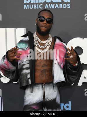 Burna Boy partecipa ai Billboard Music Awards 2022 alla MGM Grand Garden Arena il 15 maggio 2022 a Las Vegas, Nevada. Foto: Casey Flanigan/imageSPACE/MediaPunch Foto Stock