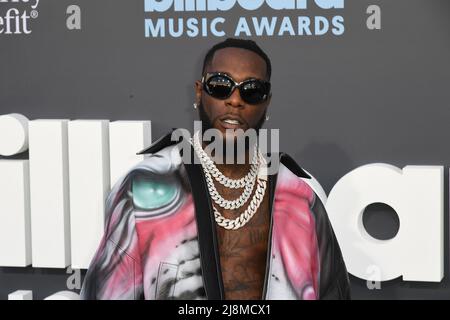 Burna Boy partecipa ai Billboard Music Awards 2022 alla MGM Grand Garden Arena il 15 maggio 2022 a Las Vegas, Nevada. Foto: Casey Flanigan/imageSPACE/MediaPunch Foto Stock