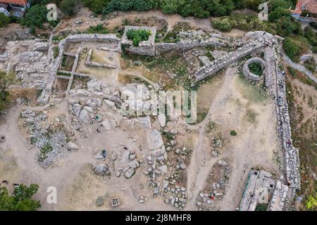 Rovine sulla cima della collina di Nebet Tepe nella città di Plovdiv, capitale della provincia di Plovdiv nel sud-centro della Bulgaria Foto Stock