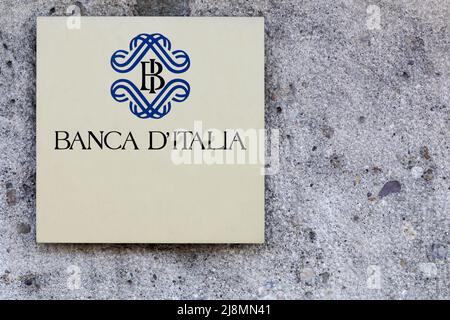 Bergamo, Italia - 15 aprile 2016: La Banca d'Italia in lingua italiana è la banca centrale d'Italia Foto Stock