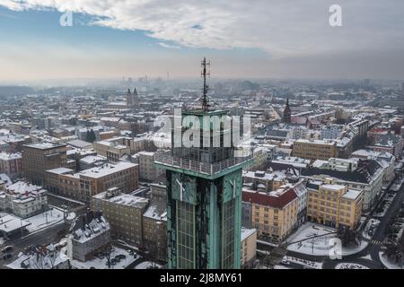 Torre del nuovo municipio nella città di Ostrava, nella Repubblica Ceca, capitale della Regione Moravo-Slesiana Foto Stock