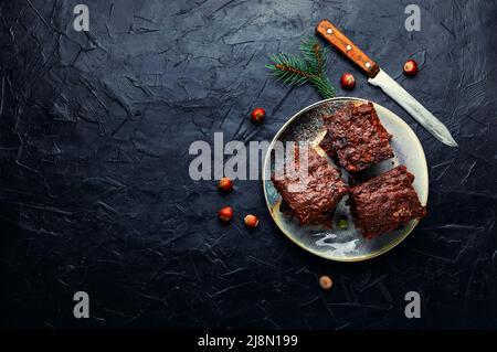 Panforte, torta con mandorle, noci, frutta secca e bacche. Spazio per il testo Foto Stock