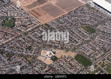 Vista aerea di Goodyear, Arizona, visto da un aereo passeggeri che atterra a Phoenix, Arizona. Foto Stock