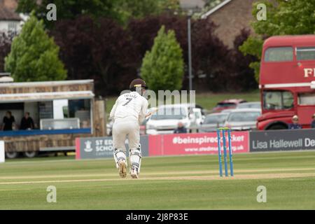 Ben Foakes di Surrey e Inghilterra batting per Surrey contro Kent Foto Stock