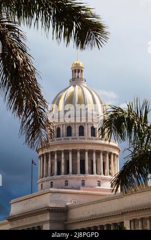 El Capitolio, o Campidoglio Nazionale dopo essere stato restaurato a l'Avana, Cuba Foto Stock