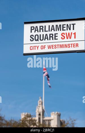 Parliament Square segnaletica stradale, SW1, City of Westminster, segnaletica stradale, London, REGNO UNITO. Bandiera britannica Foto Stock
