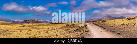 Panorama del Volcan El Cuervo, Parco Naturale Los Volcanes, Lanzarote, Spagna Foto Stock