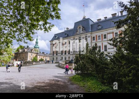 Facciata del Castello nella città di Pszczyna nella regione della Slesia in Polonia Foto Stock