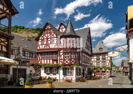 Fachwerk in der Altstadt von Bacharach, Welterbe Oberes Mittelrheintal, Rheinland-Pfalz, Deutschland | Case con struttura in legno nel centro storico di Bach Foto Stock