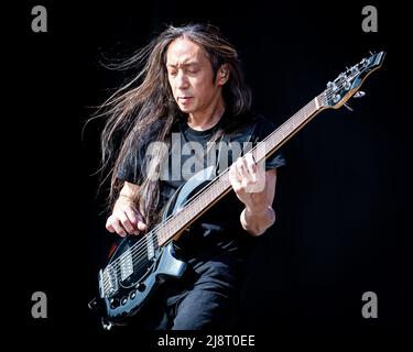 John Myung del Dream Theater che si esibisce dal vivo Foto Stock