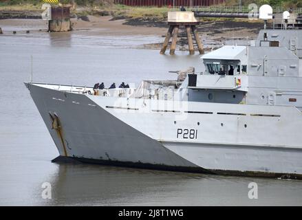 18/05/2022 Tilbury Regno Unito. HMS Tyne è una nave di pattuglia offshore di classe River della Royal Navy e ha per gli ultimi due giorni pattugliando il canale come un de Foto Stock