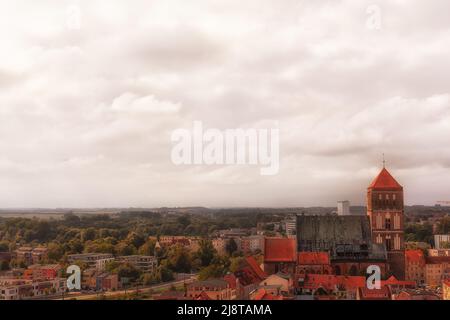 Città anseatica Rostock al Mar Baltico dall'alto. Foto Stock