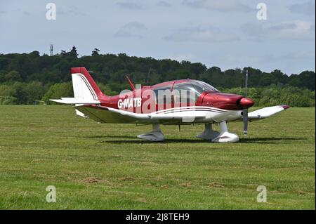 Robin DR400, Wycombe Air Park, Booker, Buckinghamshire Foto Stock