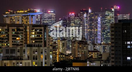 Una vista del centro citta' di Singapore, scintillante e glamour. Questo è un angolo che pochi conoscono, ma è uno dei più accattivanti. Foto Stock