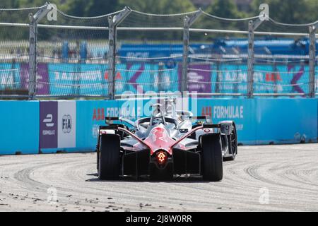 Berlino, Germania, 15th maggio 2022. 2022 Shell Recharge Berlin e-Prix, Round 8 del Campionato del mondo di Formula e ABB FIA 2021-22, Tempelhof Airport Circuit a Berlino, Germania nella foto: © Piotr Zajac/Alamy Live News Foto Stock